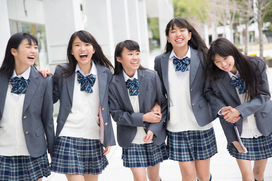 Let's Spend A Day in a Japanese High School!